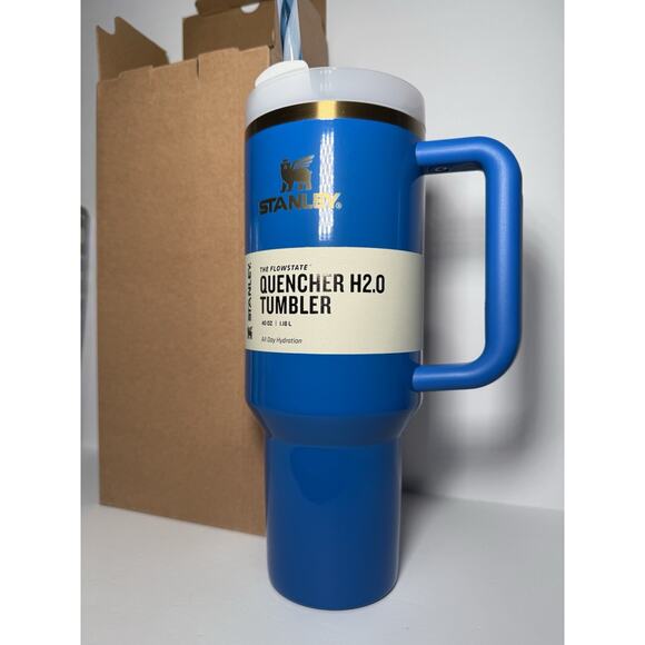 Stanley Holiday Exclusive ARTIC TWIST BLUE 40oz H2.O Flowstate Quencher BNWT - Picture 1 of 9
